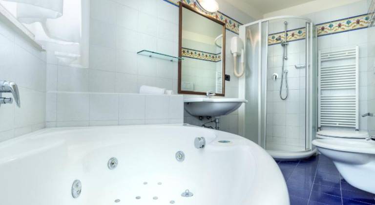 Hotel Bellevue Beach - sul mare — photo 5