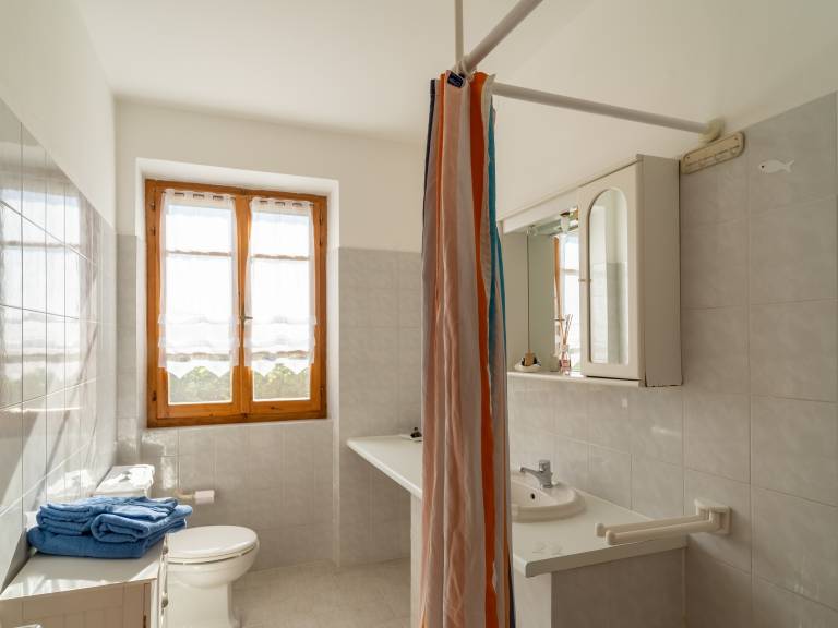 Rental apartment with yard & pool | Nature view — photo 5
