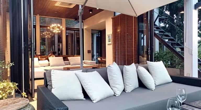 Vacation home with terrace, pool & yard | Water view | Good for workation — photo 4