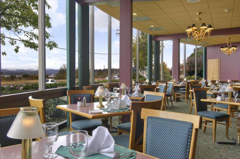 Red Lion Hotel Coos Bay — photo 3