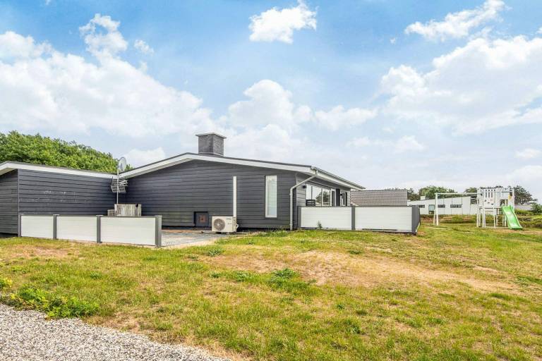 Fully equipped pleasant house with barbecue & patio | Dogs allowed — photo 2