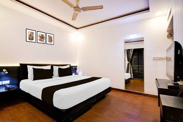 Townhouse Oak Ballygunge Formerly Hotel Lovelock