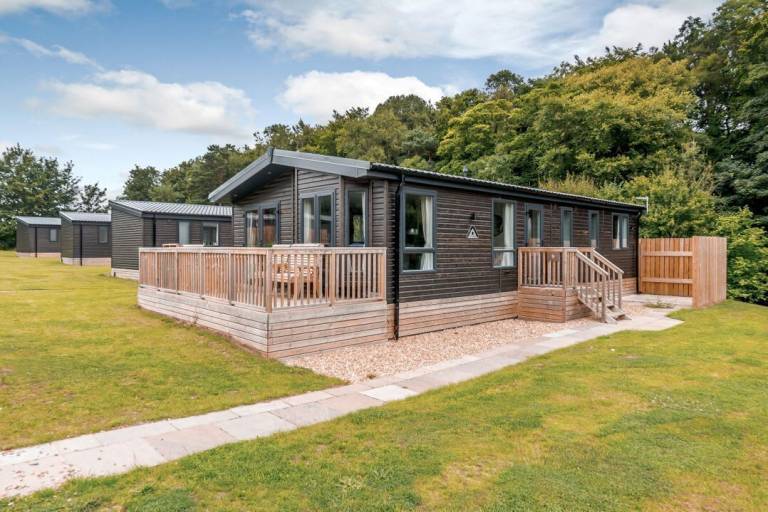 Lodge  Little Cawthorpe