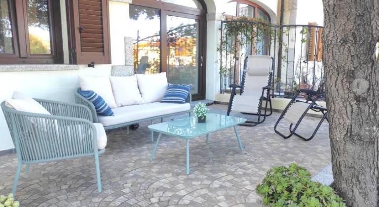 Holiday apartment with 3 rooms for 6 persons in Dorgali