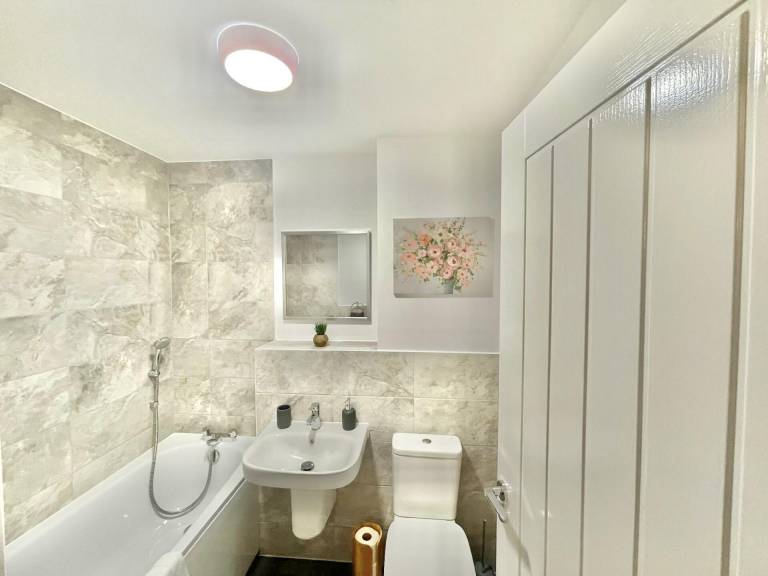 House with yard & patio | Good for workation | Pet-friendly — photo 3