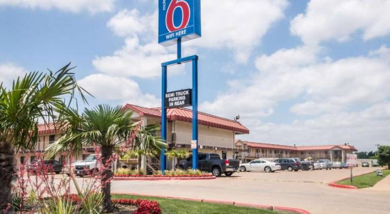 Motel 6 Mesquite TX Rodeo Convention Ctr