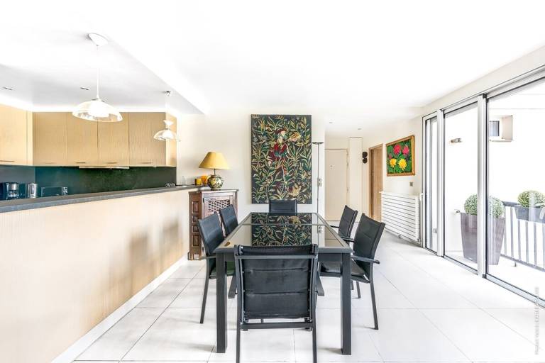 Children-friendly holiday apartment | Next to Arc de Triomphe | Good for workation | Pets allowed — photo 4