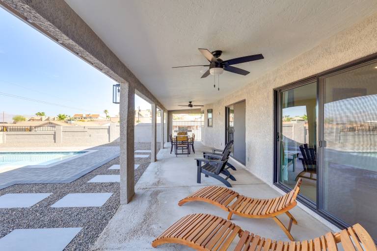 2 Mi to Windsor Beach! Updated, Sleek Family Home — photo 2