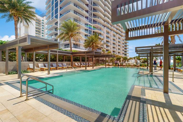Condo Singer Island