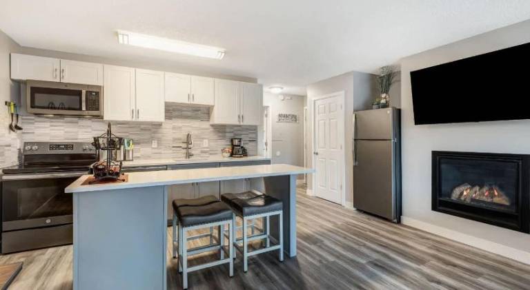 Charming house with pool | Pet-friendly in Bend, OR