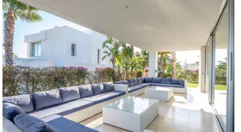 Spacious villa with pool | Pets are welcome — photo 5