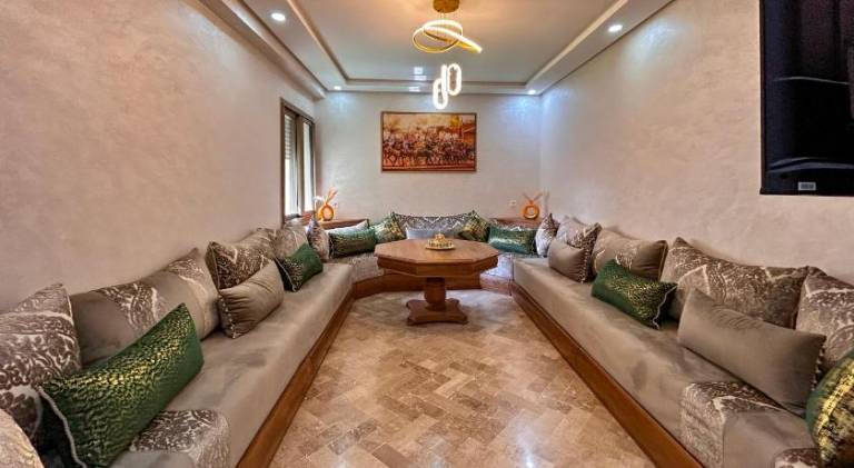 Haut Founty Luxury Spacious Apartment with beautiful Terrace near Beach — photo 3