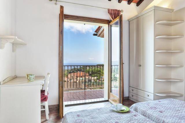 Vacation home with terrace & barbeque | Sea view — photo 4