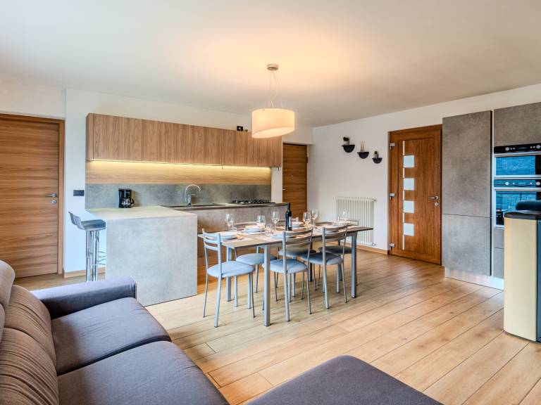 Apartment with yard, BBQ & terrace | Mountain view — photo 2