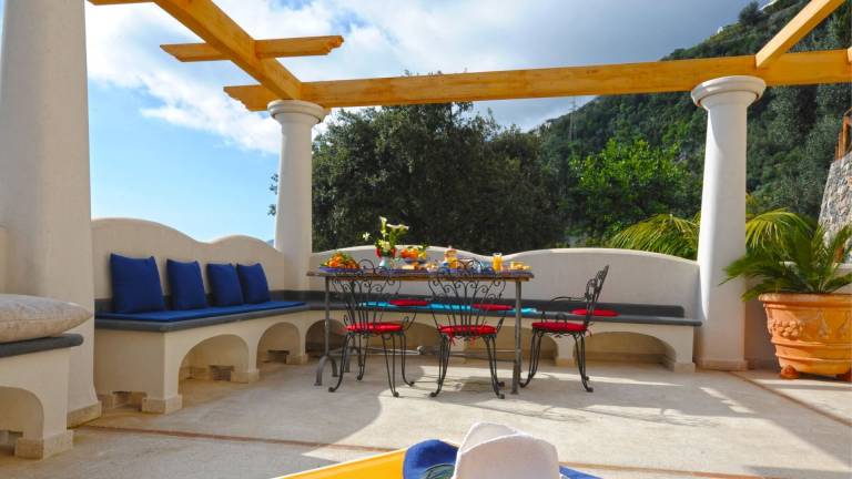 Child-friendly pleasant rental apartment with yard & patio | Pets are welcome — photo 3
