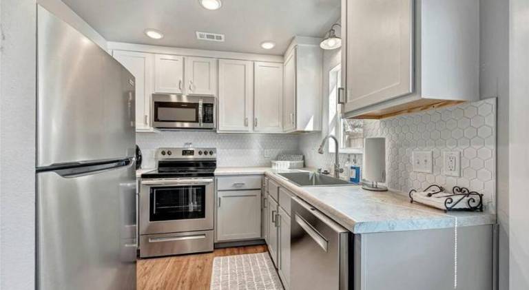 Big vacation home | Pets are welcome — photo 3