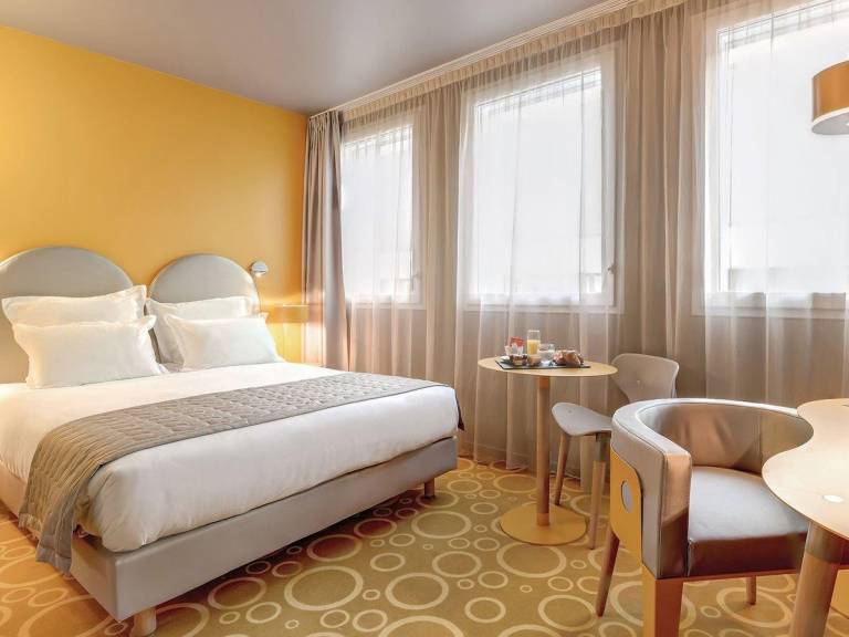 Serviced apartment  Versailles