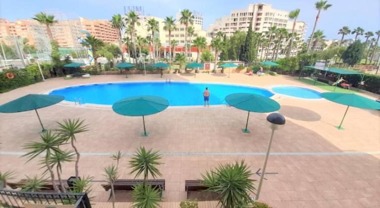 Fully equipped lovely rental apartment with patio, yard & pool | Next to the beach | Pets allowed in Oropesa del Mar