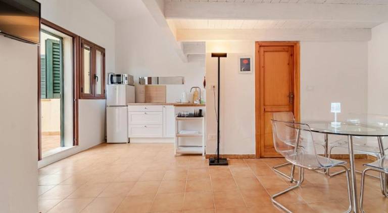 Holiday apartment with 2 rooms for 4 persons in Alghero
