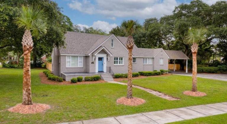House with 4 rooms for 10 persons in Mount Pleasant, SC