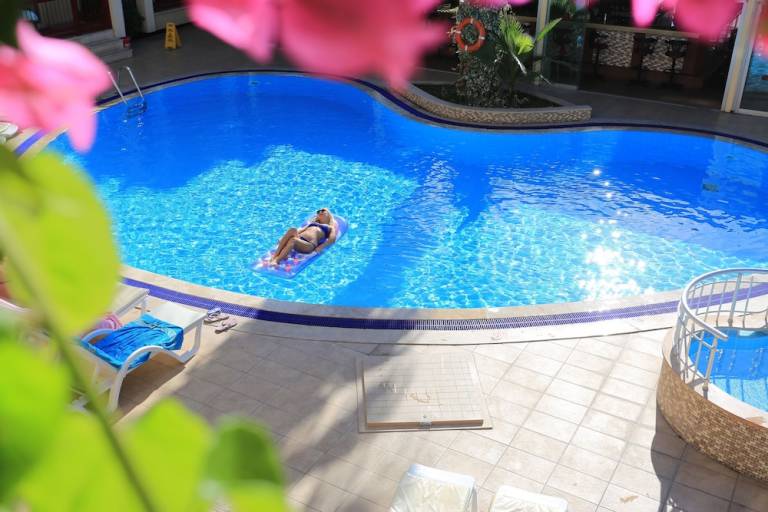 Aparthotel İçmeler Mahallesi