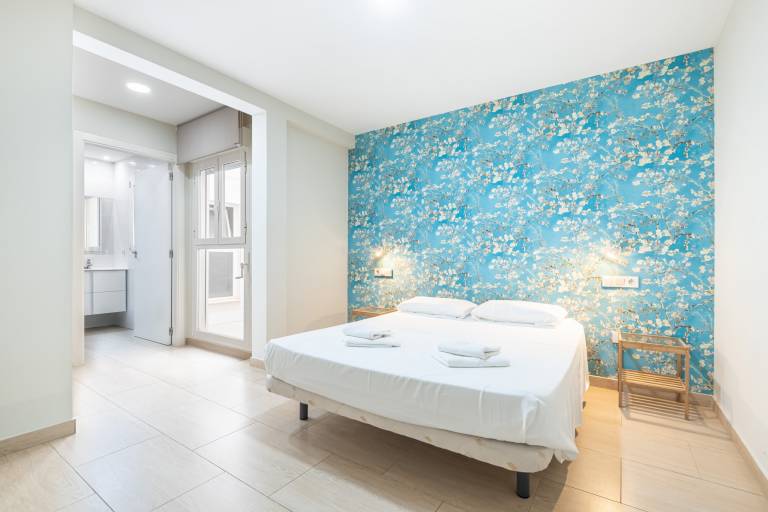 Aparthotel with terrace — photo 4