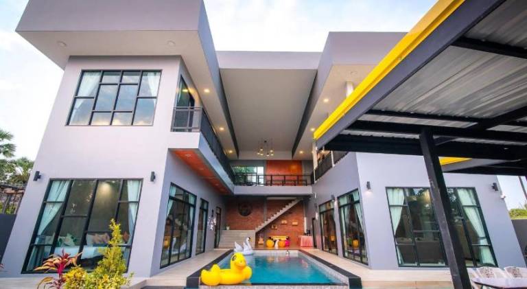House with patio & private pool | Pets allowed — photo 3