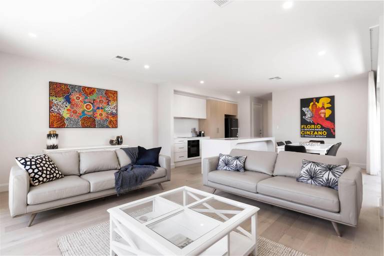 Townhouse on Tod Glenelg North