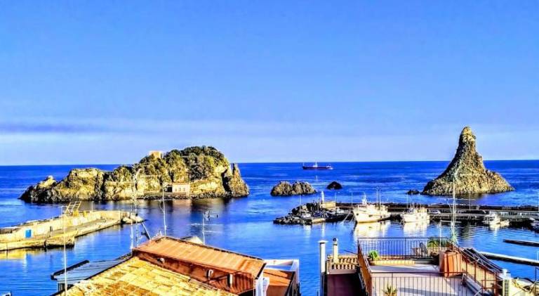 Hello B&B in Aci Castello