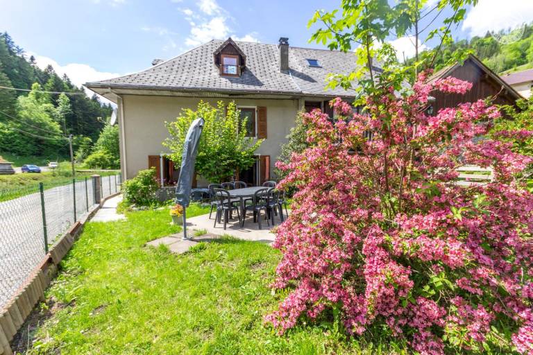 Gite with patio & garden | Pets allowed — photo 4