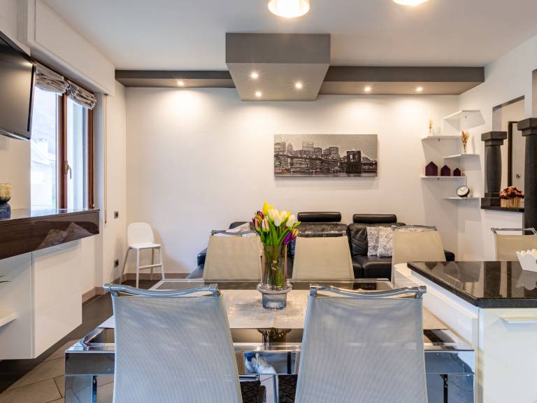 Fully equipped lovely holiday apartment with grill, patio & garden | Mountain view | Pet-friendly — photo 3