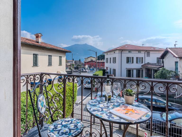 Ferienwohnung in Menaggio, Perledo für max. 4 Personen Ferienwohnung in Menaggio, Perledo für max. 4 Personen