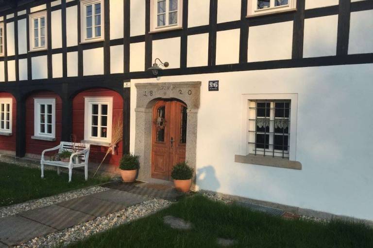 House with barbecue, patio & garden — photo 4