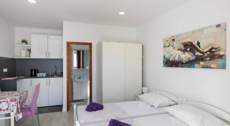 Lovely holiday apartment with terrace | Beach nearby | Pets allowed — photo 2