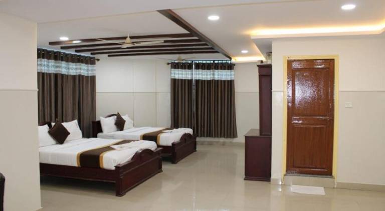 MALDIVES INN — photo 2