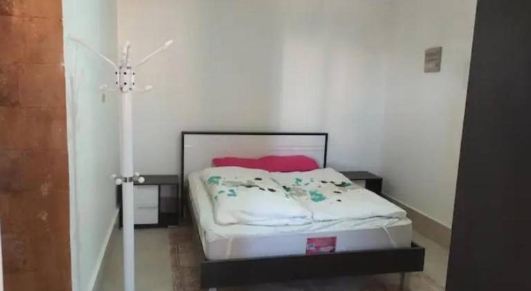 Holiday apartment with terrace & pool — photo 2