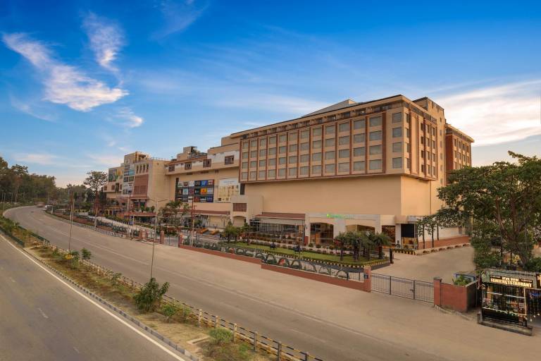 Lemon Tree Hotel Mall of Dehradun