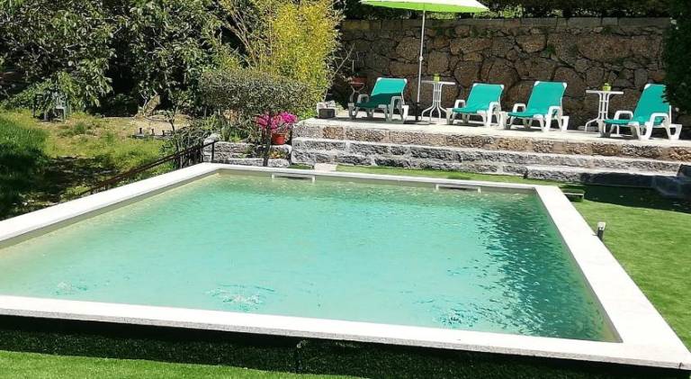 House with barbeque, patio & private pool | Perfect for remote work | Pet-friendly in Braga