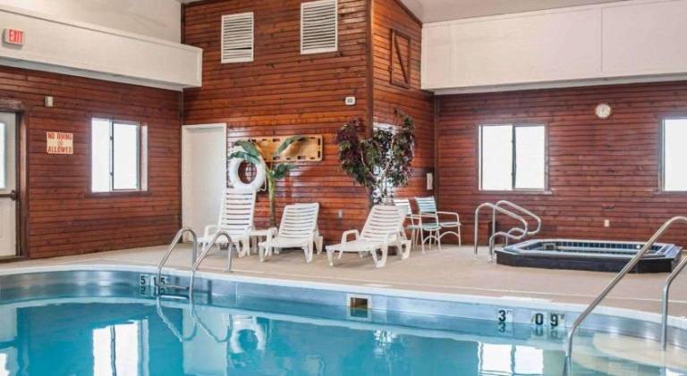 Quality Inn & Suites Boonville - Columbia — photo 3