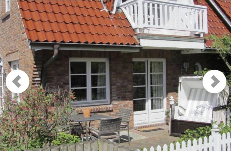 Holiday apartment with yard & patio — photo 3