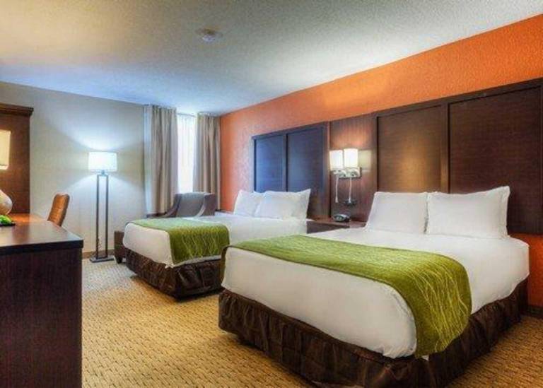 Comfort Inn & Suites Evansville Airport in Evansville, IN