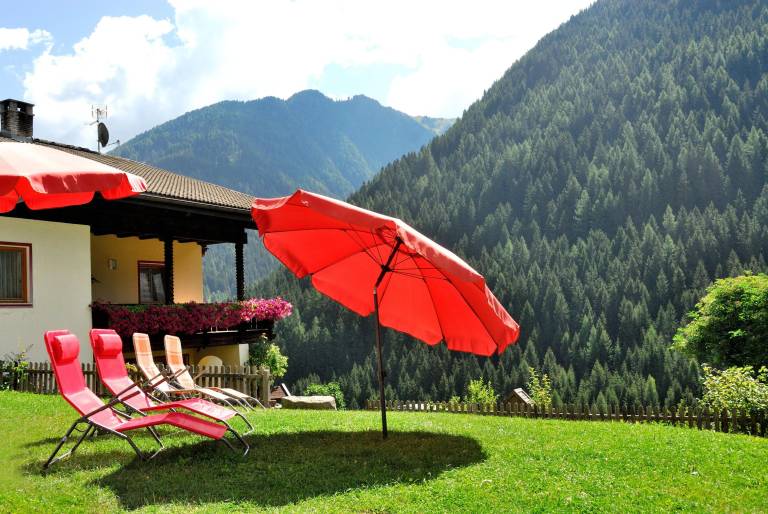 Apartment "Heiserhof - Apfel" with Mountain View, Terrace & Wi-Fi — photo 2