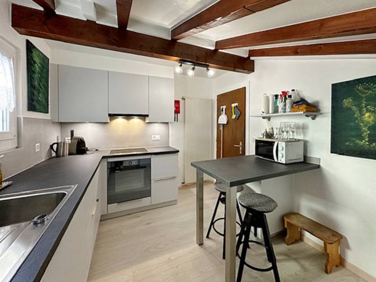 Holiday apartment with BBQ & garden — photo 2