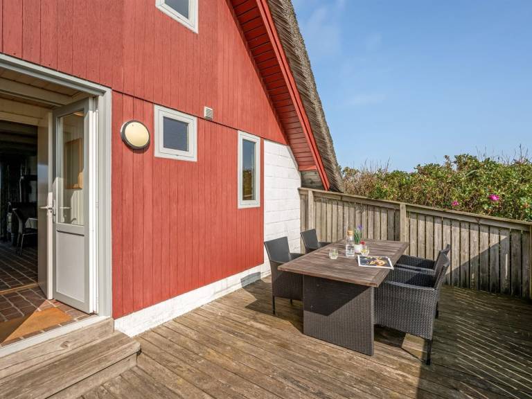 Child-friendly house with patio | Dogs allowed — photo 4