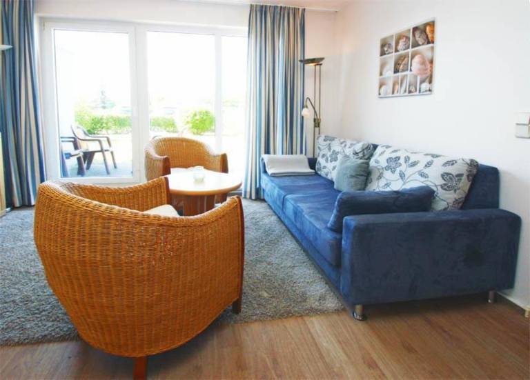 Holiday apartment with patio — photo 2