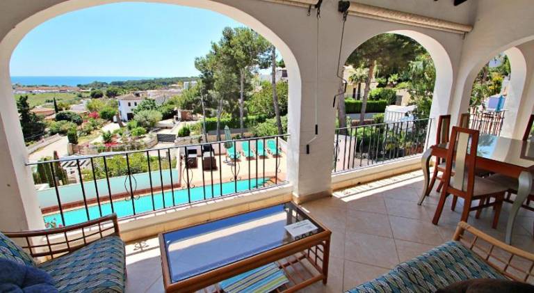 Villa with garden, terrace & private pool — photo 3