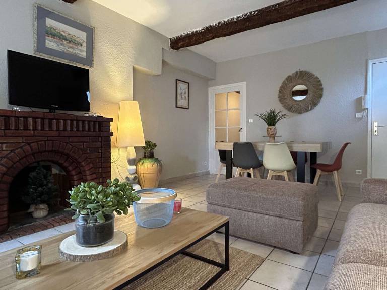 Apartment with 1 room for 4 persons — photo 2