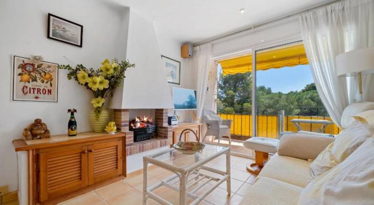 Holiday apartment with 2 rooms for 4 persons in Calella
