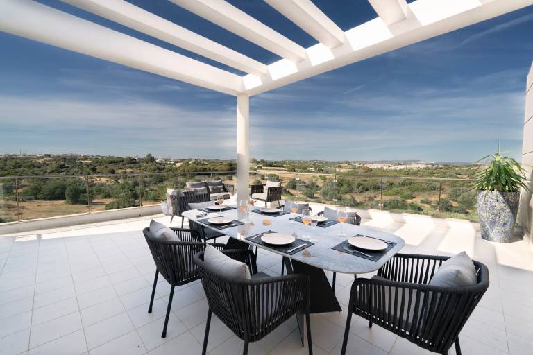 Apartment 'Monte Da Eira - Sunset' with Shared Pool, Wi-Fi and Air Conditioning in Albufeira