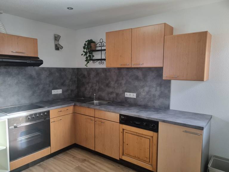 Rental apartment with yard & BBQ — photo 3